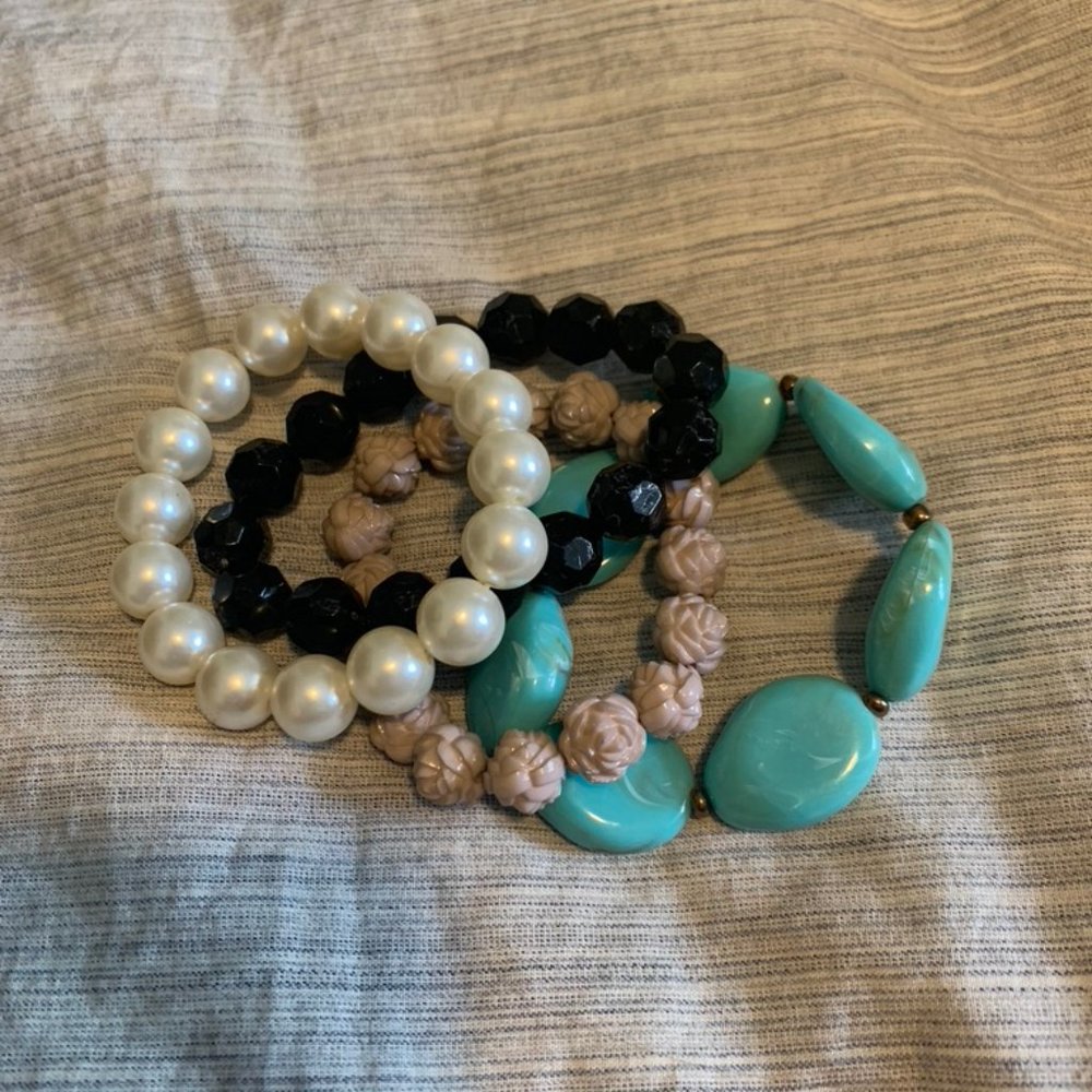 5/$25 Bracelet Pack - Pearl, Black, Tan & Turquoise